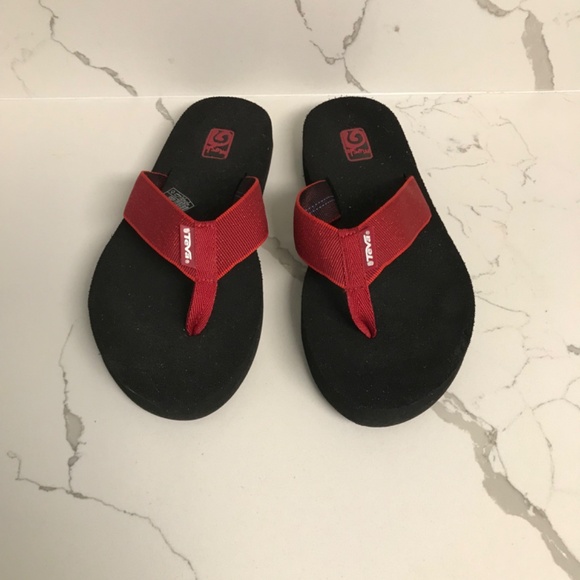 Teva Flip Flop Thong Sandals Red / Black US 6 - Picture 2 of 5